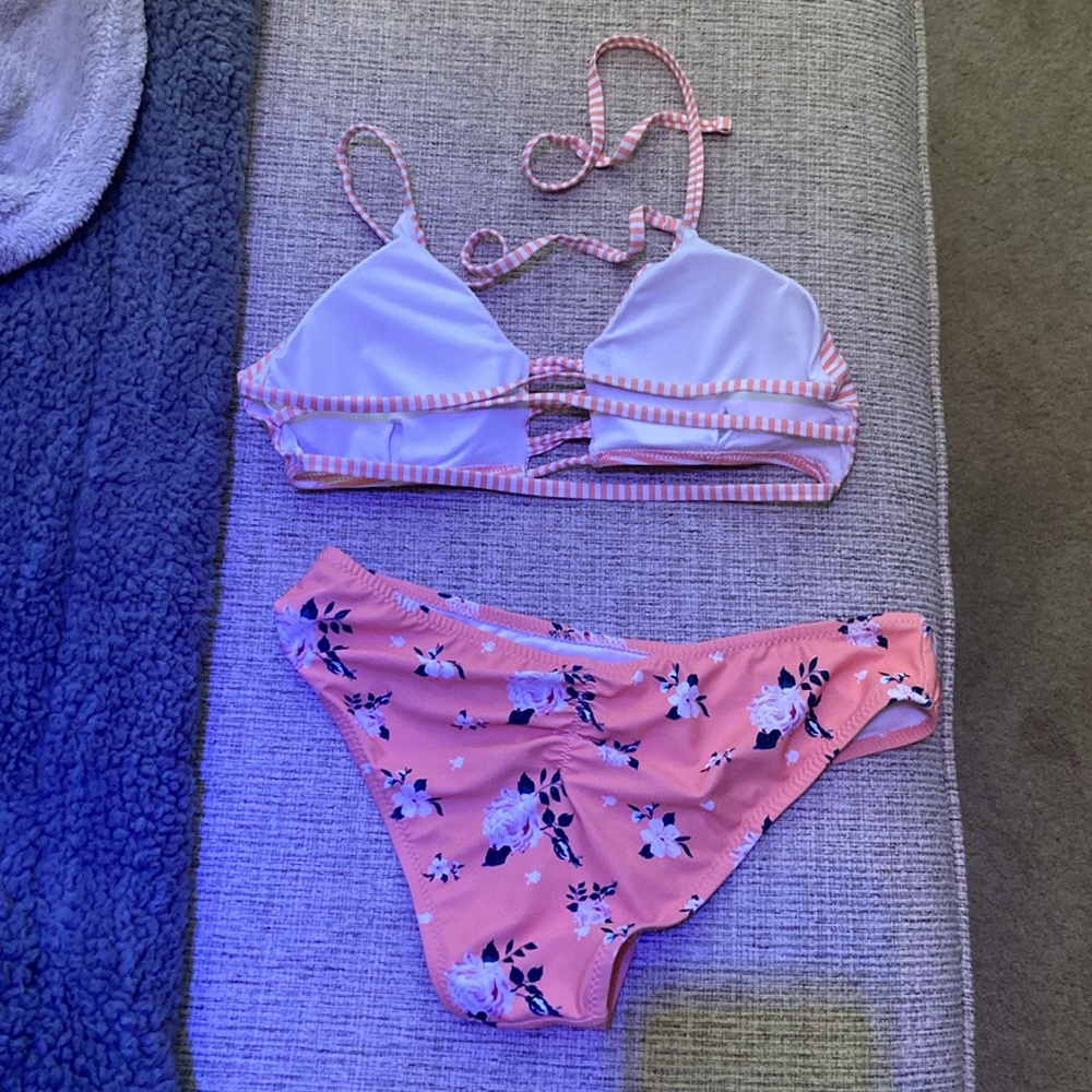 Cupshe Bikini - Picture 6 of 15